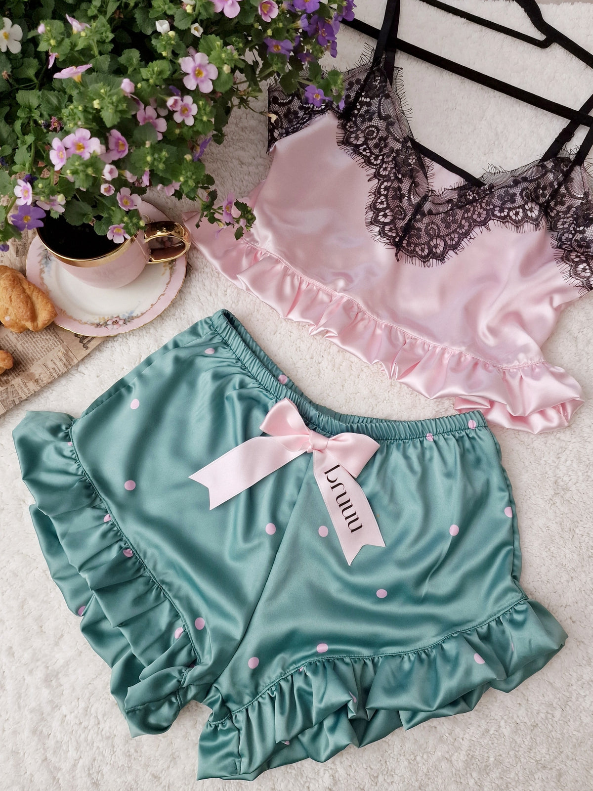 Love Cute crop