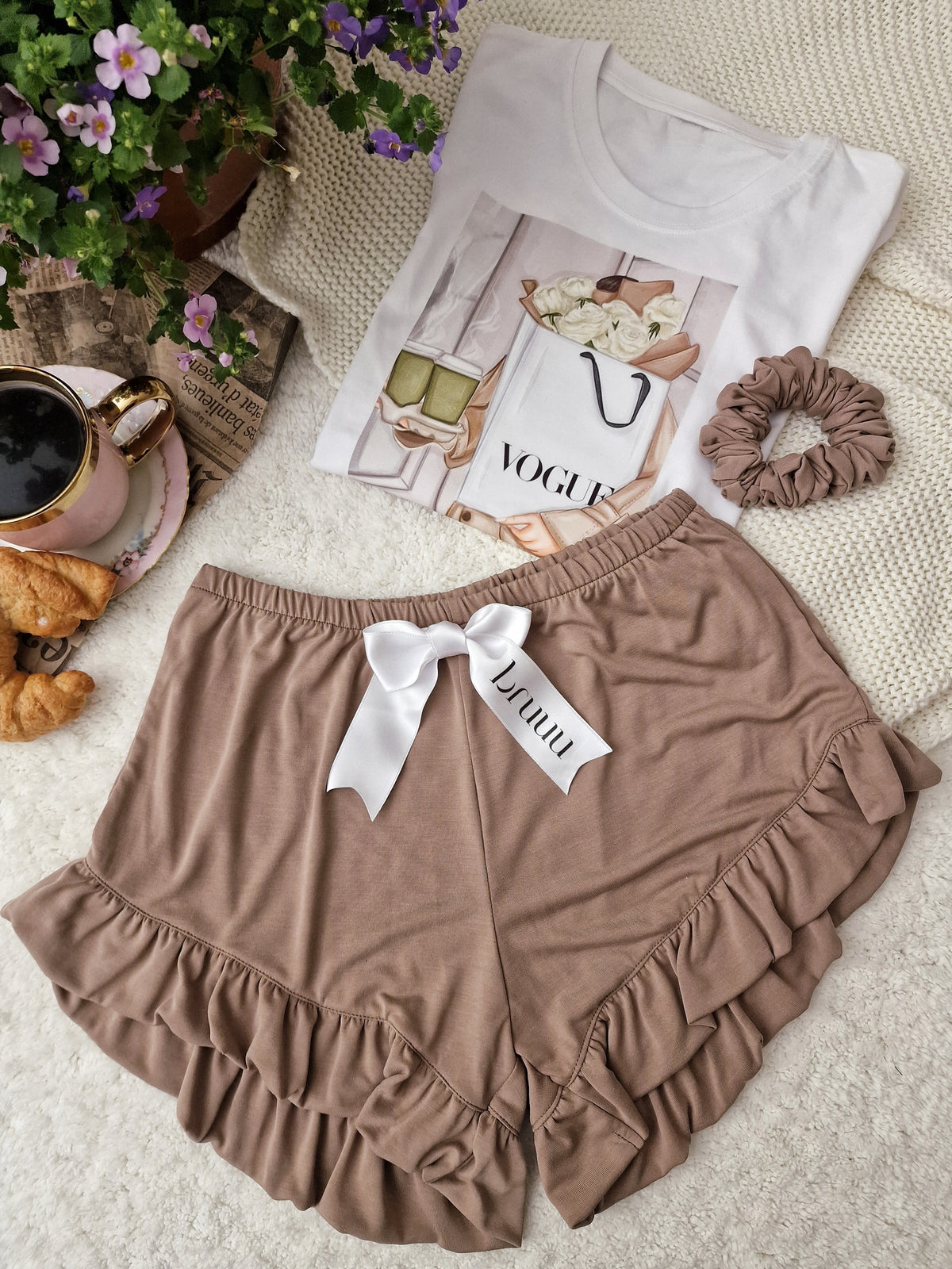 Brown Vogue s gumičkou