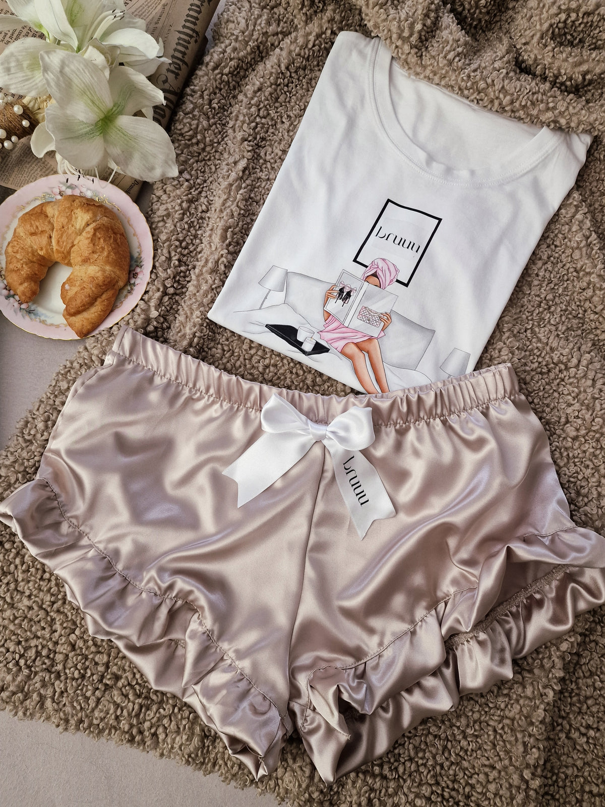 Beige Woman set 1